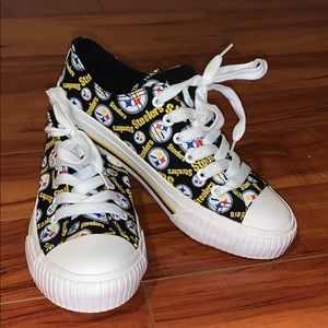 Never worn Steelers sneakers